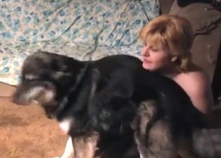 MILF is practicing a zoo sex